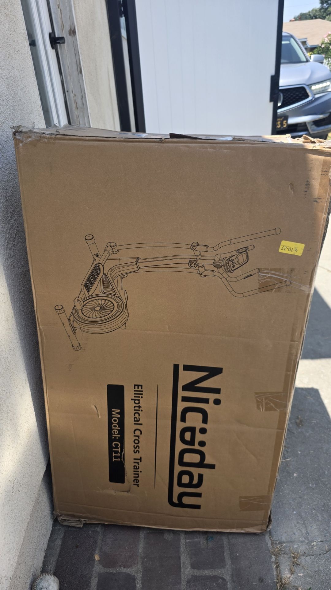 Nice day Elliptical Machine