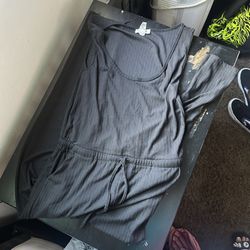 Women’s Clothing 