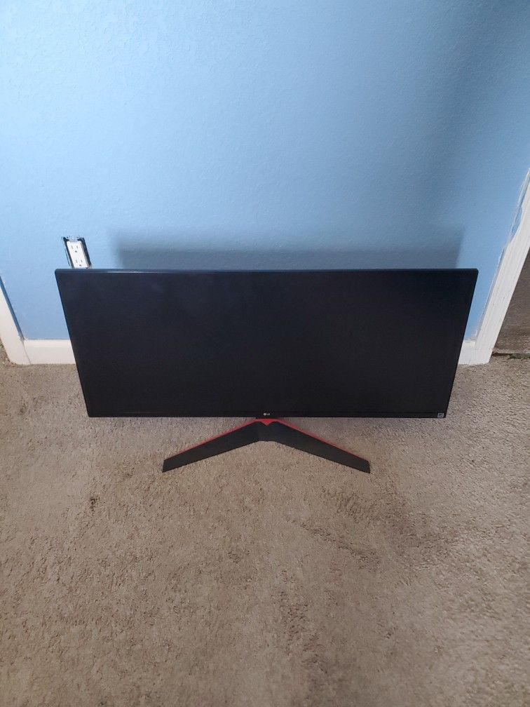 Used LG 34UM69G-B Monitor