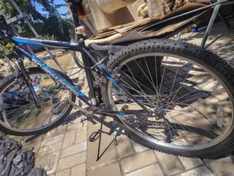 Road Master 18 speed bike