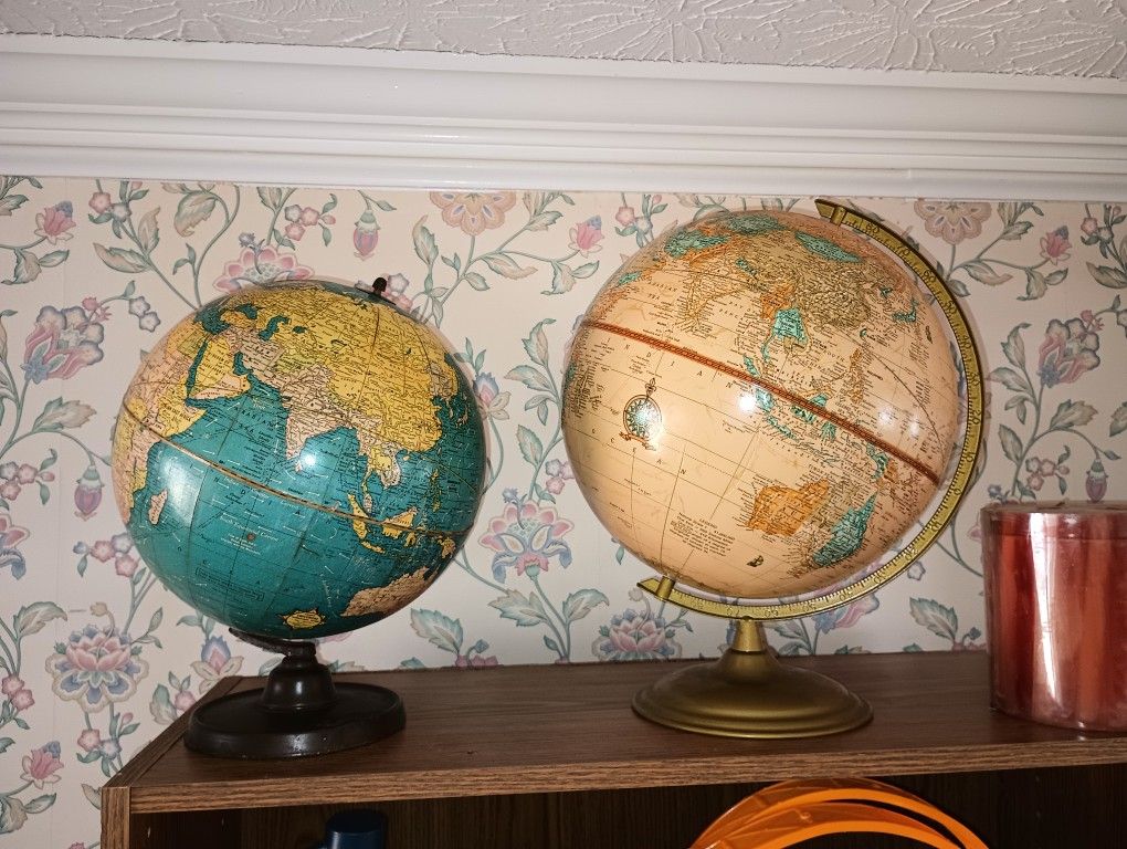 2 Old Globes, $20 Each Or Two For $30