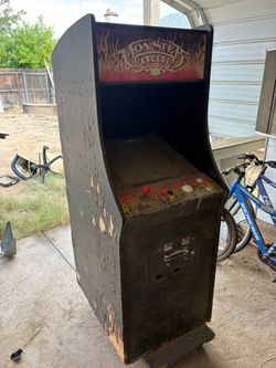 Arcade cabinet