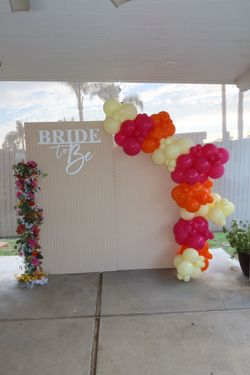 “Bride to Be” Decor