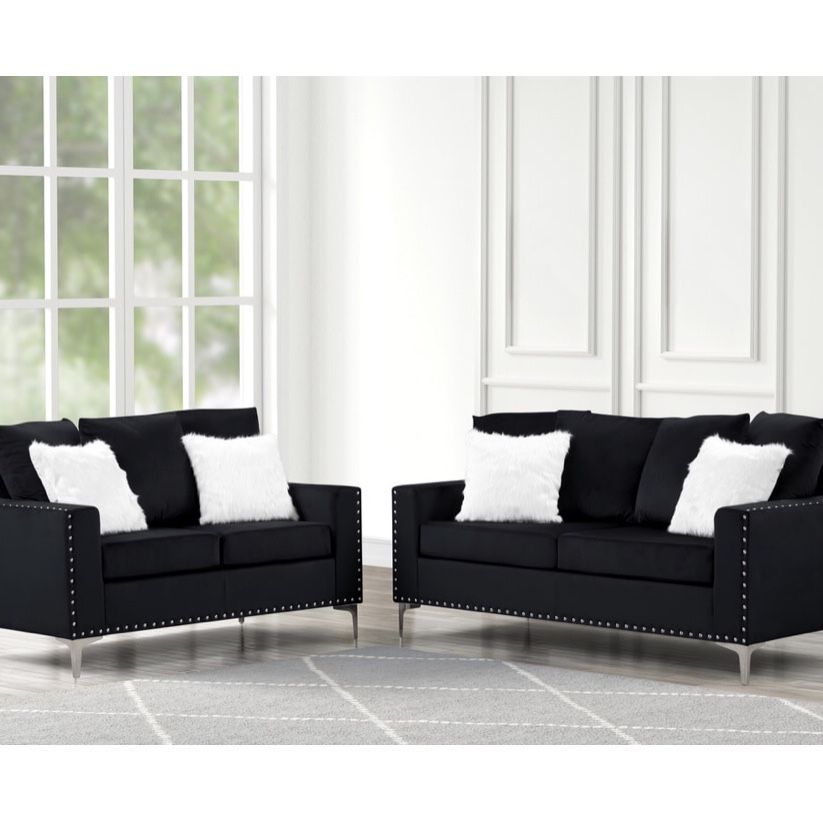 2 Pc Sofa And Loveseat 