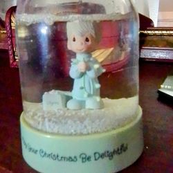 Vintage Precious Moments Snow Globe
