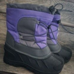 Snow Boots ( Read Description)