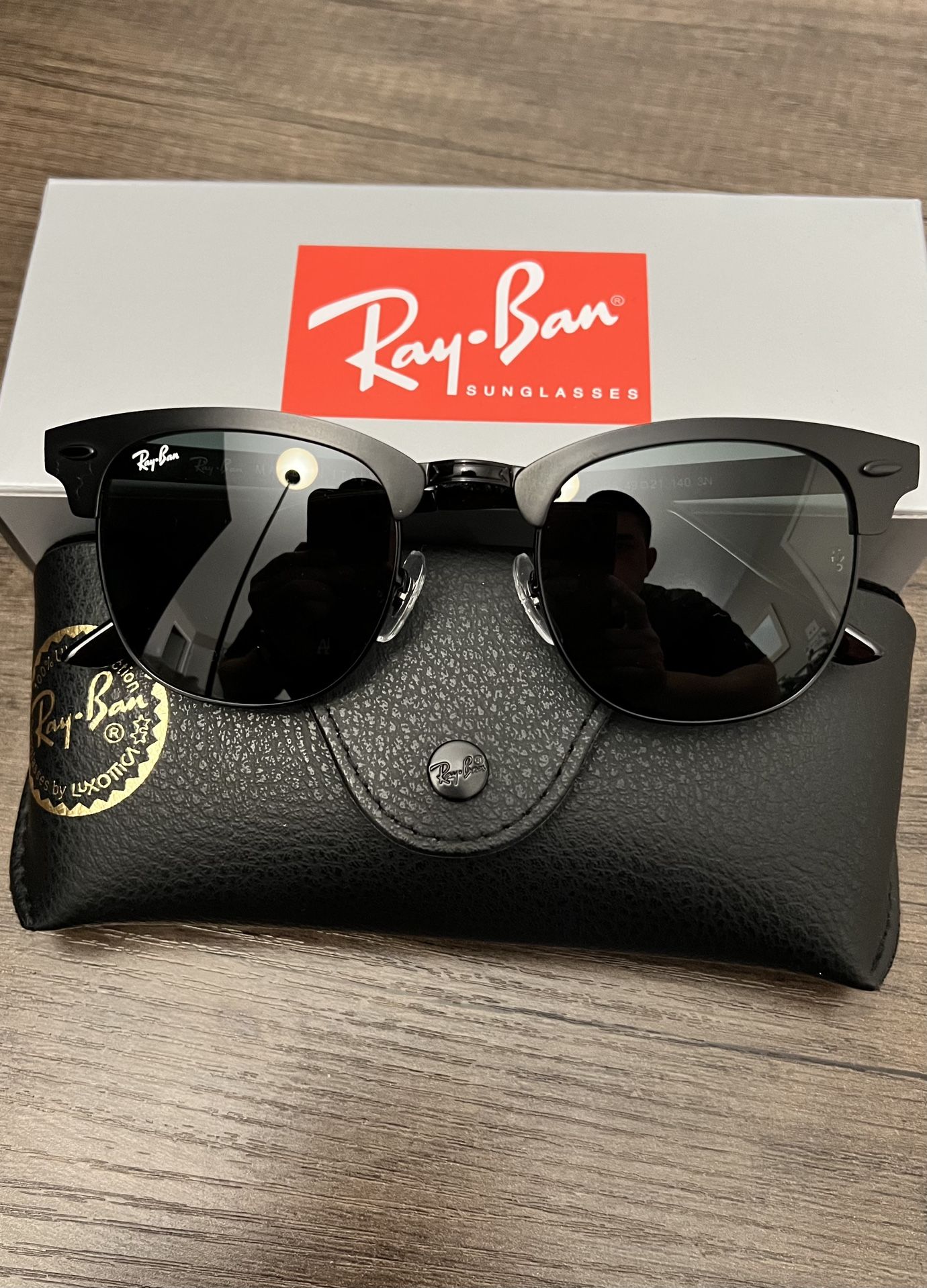 New RayBan Classic Clubmaster RB3016 Size 51 With Original RayBan Packaging