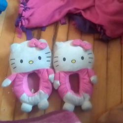 Hello Kitty Slippers Size 4/5