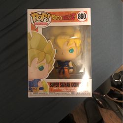 Super Sayian Goku Pop Figure