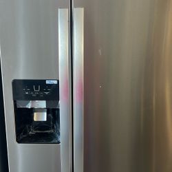 New 2025 Whirlpool Side By Side Fridge 33”