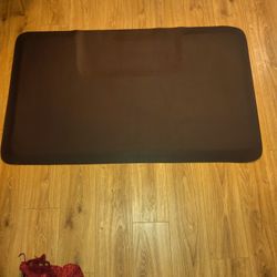 1/2" Thick Hairstylist Floor Mat