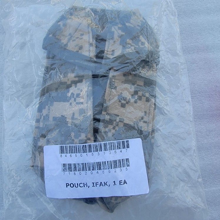 Ifak Pouch And 2 Mag Pouches