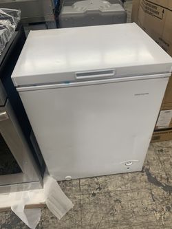 Frigidaire chest freezer new open box 5 cubic ft