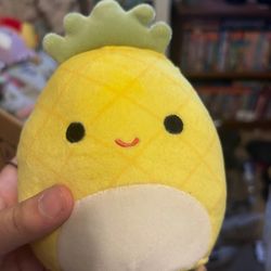 maui the pineapple squishmallow