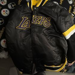 Lakers Starter Jacket Size XXL 
