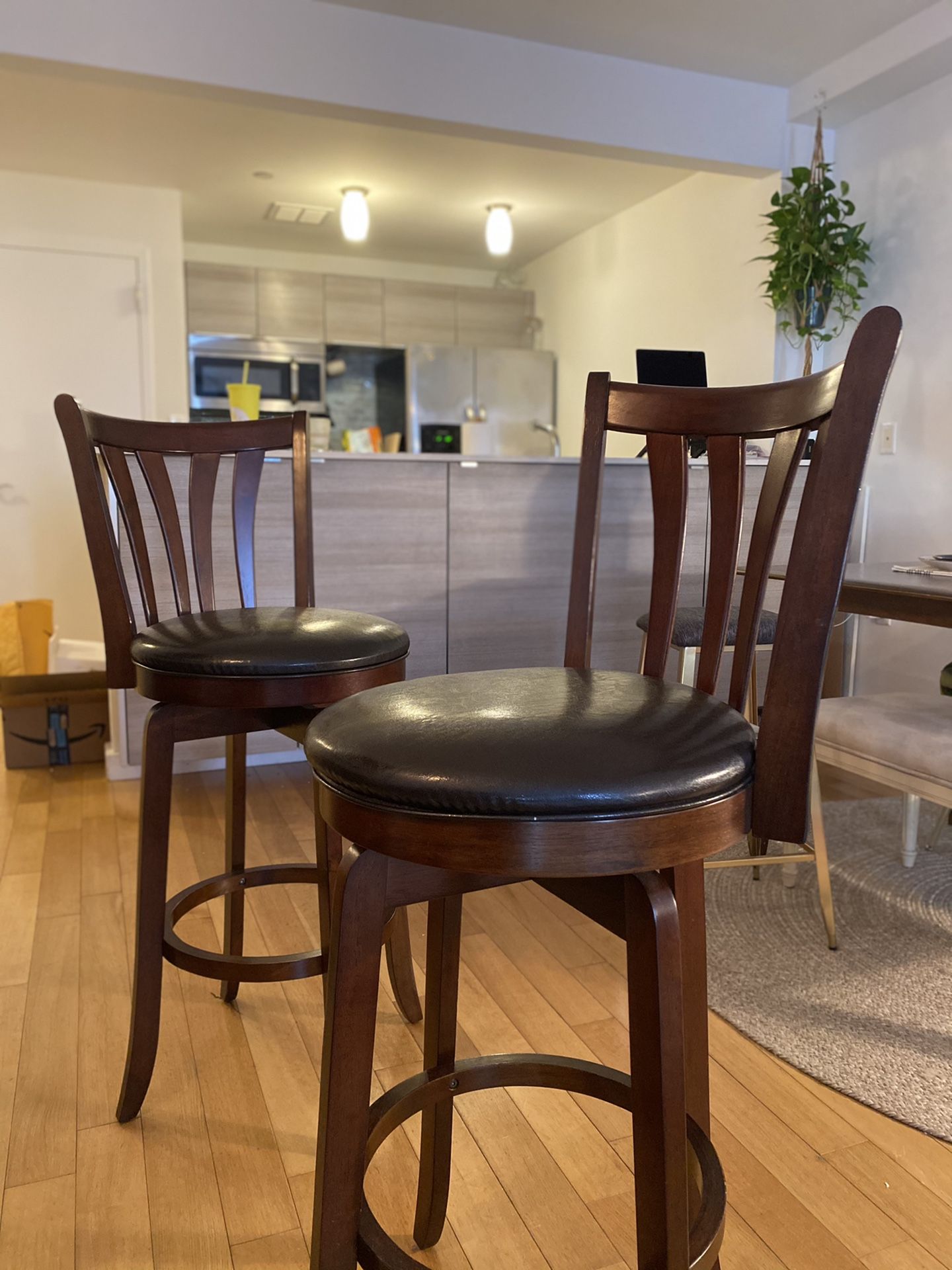 2 Stools - Counter or bar swivel stools, set of 2