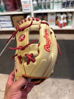 Rawlings baseball gives