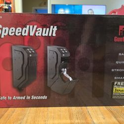 GunVault SpeedVault SV500 - Keypad - New In Box Hand Gun Safe