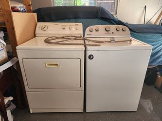 Whirlpool Washer & Electric Dryer Set – Works Great – Pickup Only