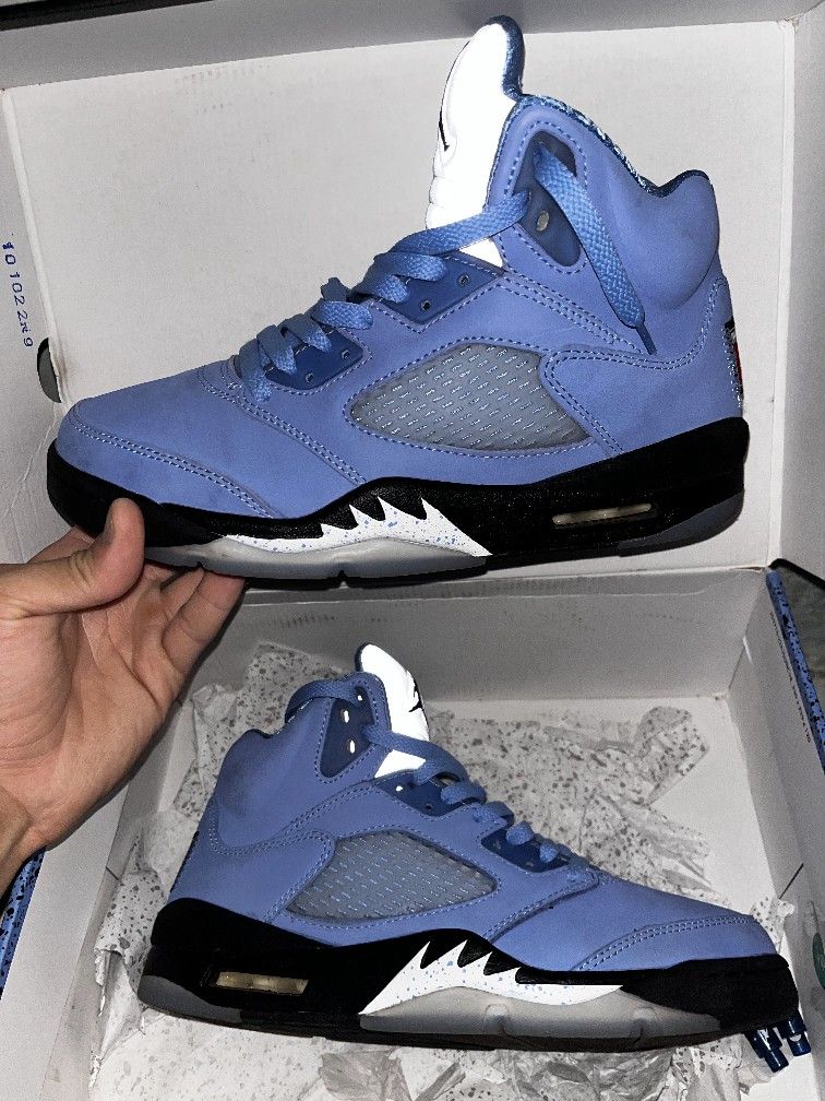 Jordan 5 UNC size 8 Mens
