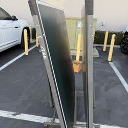 Ping-pong table (FREE)