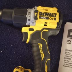 DeWalt Newest Model Xr Brushless Hammer Drill 