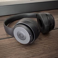 Beats Solo 3 Bluetooth Headphones - Black
