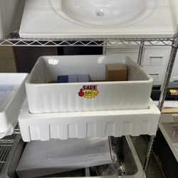 Farmhouse Apron Front Kitchen Sink 24 in.