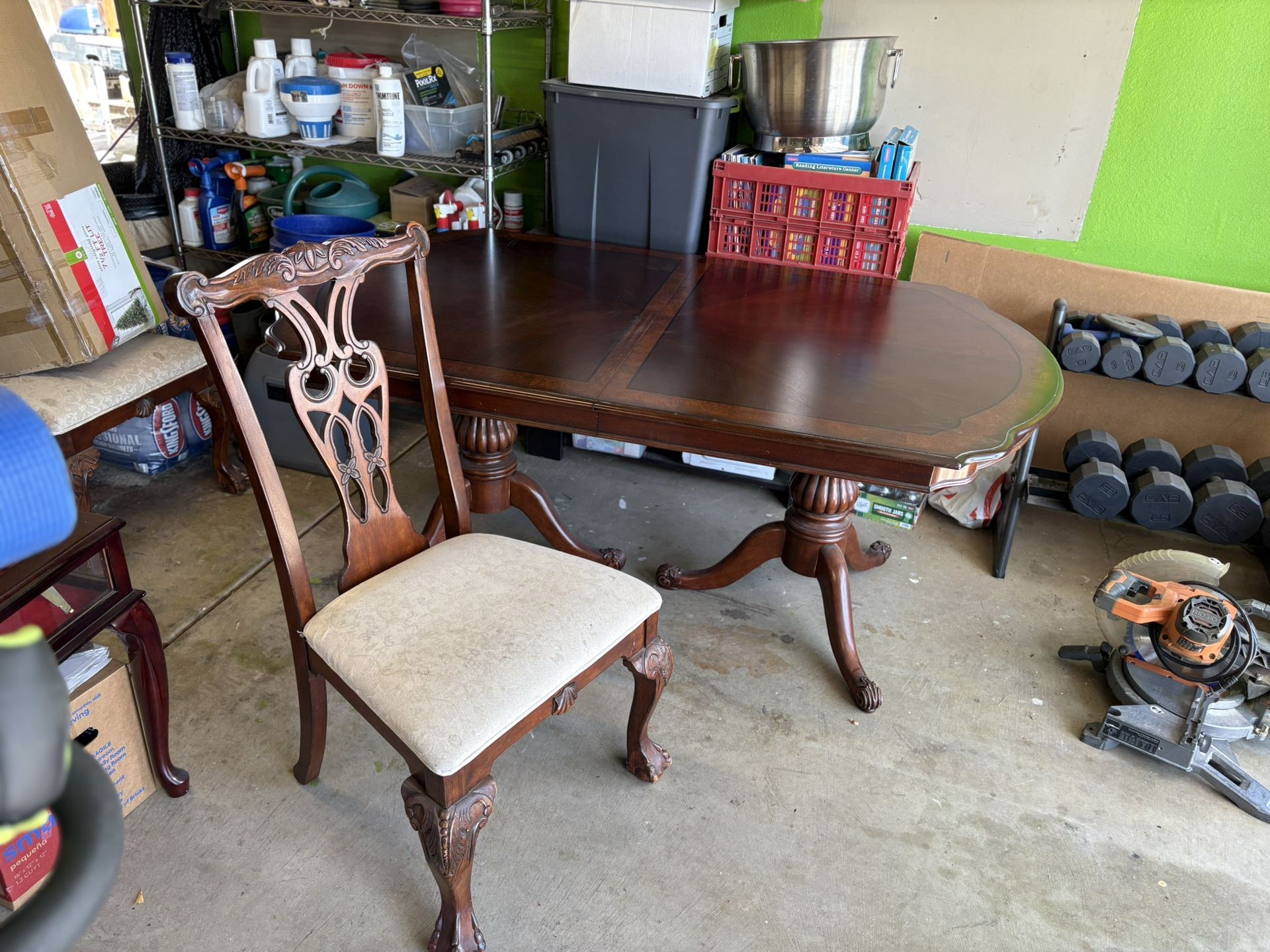 Dinning Room Table With 8 Chairs