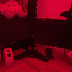 Gaming Monitors And Stand 