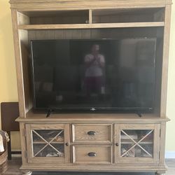 Wooden entertainment