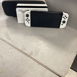 Nintendo Switch OLED With Dock,Charger And Case 