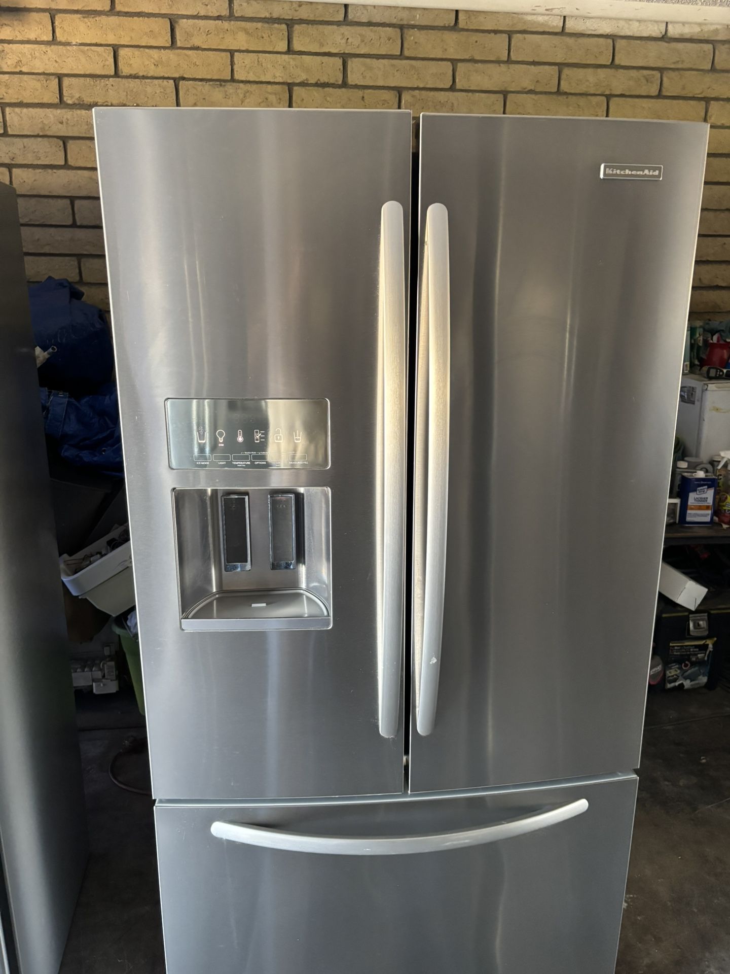 Fridges For Sale Are Plugged In Free Deliver
