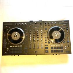 Numark NS7iii dj Turntable Controller Excellent Condition works!