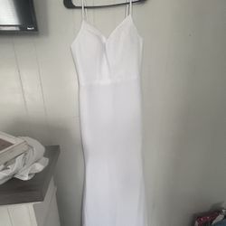 Wedding Dress (NEVER WORN) 