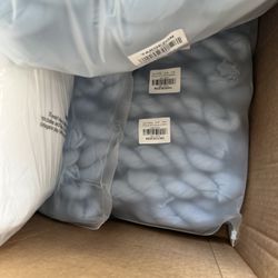 White Tablecloths & Miscellaneous Fabric – Some New, Some Used