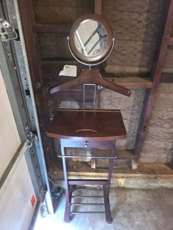 Valet Stand