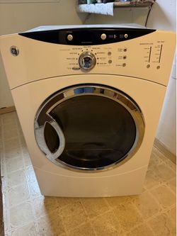Electric dryer. Clean & works