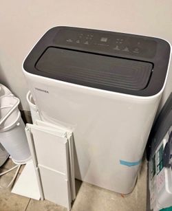 Aire acondicionado Toshiba ($100)
