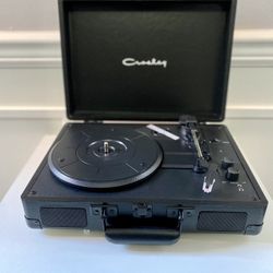 Black Bluetooth Vinyl Player