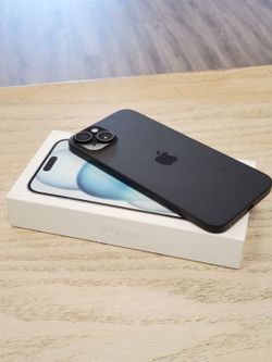 Apple Iphone 15 Unlocked for all carriers in Good condition