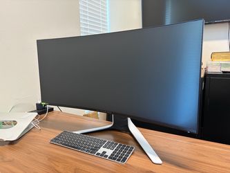 Alienware Ultra Wide Monitor