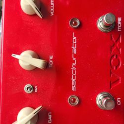 Vox Satchurator - Joe Satriani signature distortion pedal