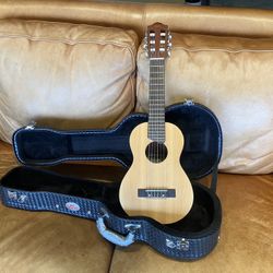 Guitalele (Yamaha GL1)