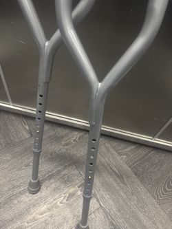 Universal Crutches