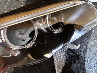 2011-2015 BMW 535 F10 HEADLIGHT  for sale