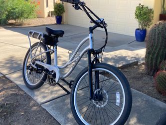 Pedego Interceptor Platinum Step-Thru 52V 17.5 Ah batteries Luxury E Bike