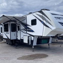 2019 Dutchman Triton 3951