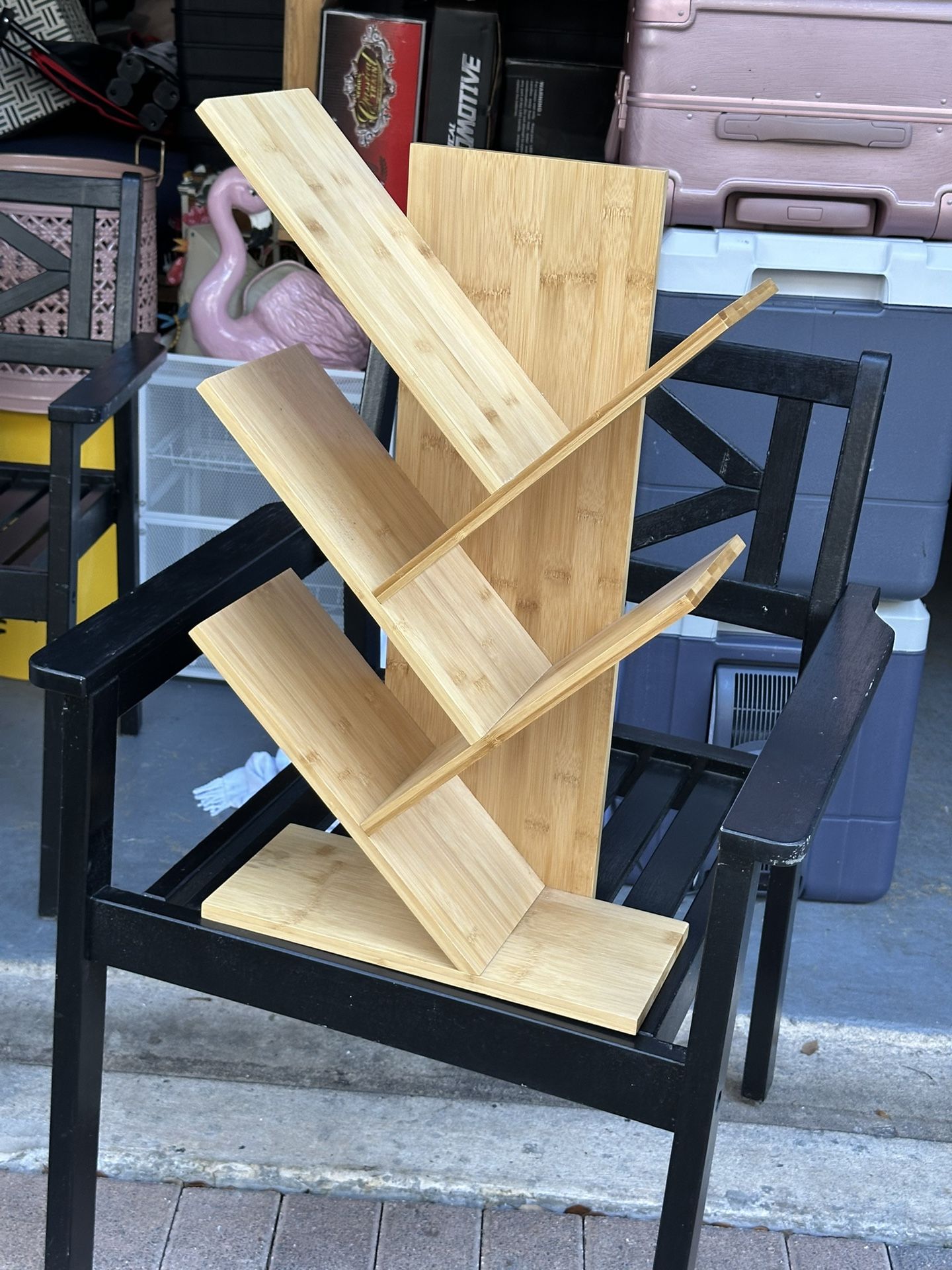 Bookshelf Standing Tree 24h 