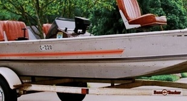 1980 Bass Tracker Aluminum Boat 40HP